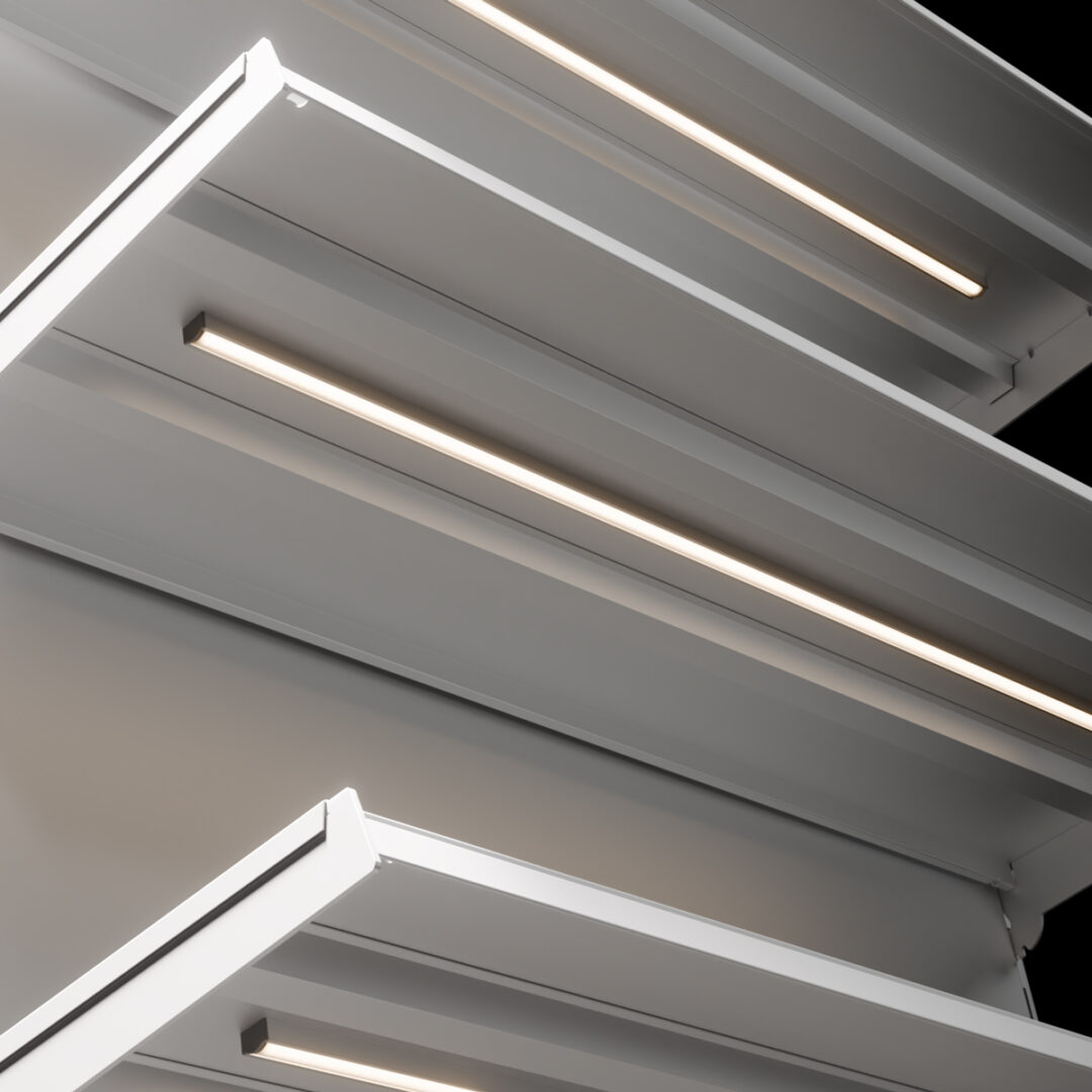 Weiße Ladenregale mit integrierter LED-Beleuchtung, gebaut von KRAISS GmbH, für eine ansprechende Produktpräsentation.